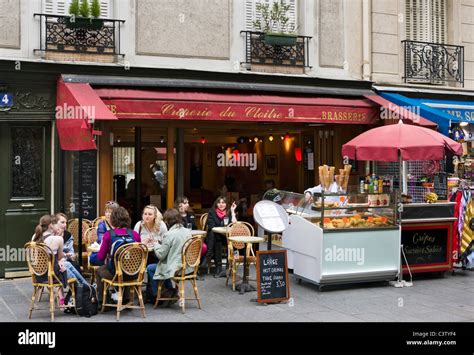 restaurants near notre dame cathedral